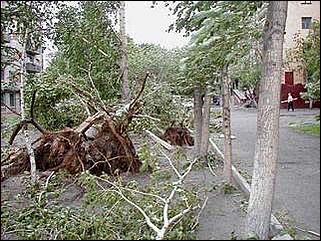    Буря в Барнауле. 03 июня 2001.