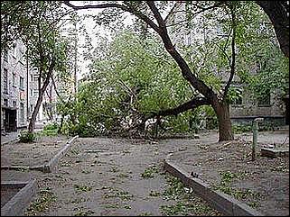    Буря в Барнауле. 03 июня 2001.