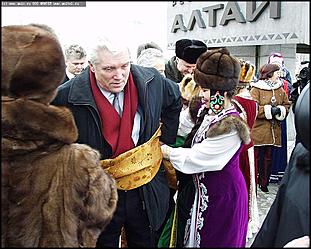    Неизвестные фото известных персон: Александр Суриков