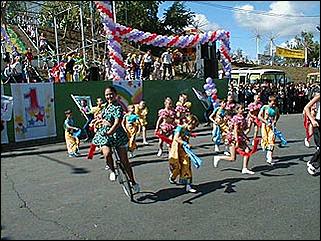    Барнаул 2001. День города.