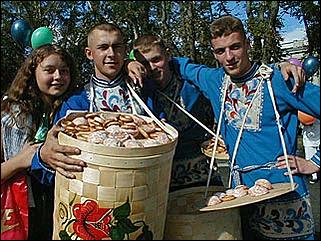    Барнаул 2001. День города.