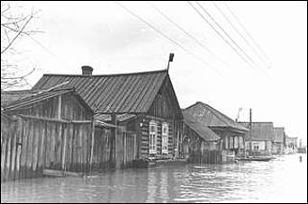    Наводнение в Затоне Барнаул 1958 год.<br><font size="1">/ автор фотографий - Игорь Рогалев /</font>
