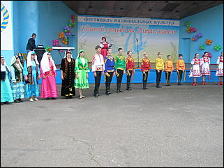 15 сентября 2007 г., Барнаул   Фестиваль национальных кульутр "Единой семьей на Алтае живем"