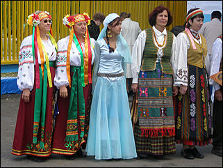 15 сентября 2007 г., Барнаул   Фестиваль национальных кульутр "Единой семьей на Алтае живем"