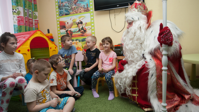 1 декабрь 2016 г., Барнаул &copy; Амител Вячеслав Мельников   Надежда на волшебство. Как Дед Мороз поздравлял детей в отделении онкологии