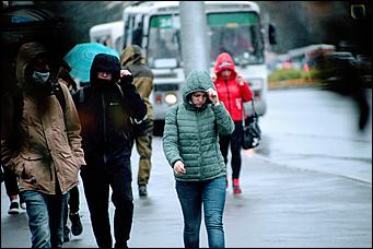 8 сентября 2019 г., Барнаул. Екатерина Смолихина   Ну, здравствуй, осень! Промозглый и очаровательный фоторепортаж с улочек Барнаула