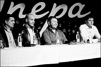 11 ноябрь 2016 г., Барнаул © Амител Вячеслав Мельников   Соревнования по панкратиону в баре "Опера". Фоторепортаж 