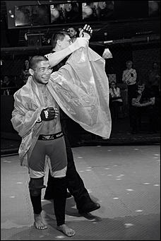 11 ноябрь 2016 г., Барнаул © Амител Вячеслав Мельников   Соревнования по панкратиону в баре "Опера". Фоторепортаж 