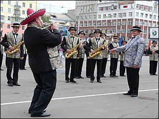 15 сентябрь 2012 г., Барнаул   Парад духовых оркестров