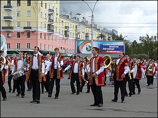 15 сентябрь 2012 г., Барнаул   Парад духовых оркестров