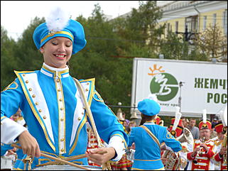 15 сентябрь 2012 г., Барнаул   Парад духовых оркестров