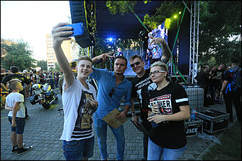 6 августа 2017 г., Барнаул. Екатерина Смолихина   "Парк рок -2017": как прошел первый масштабный барнаульский рок-фестиваль