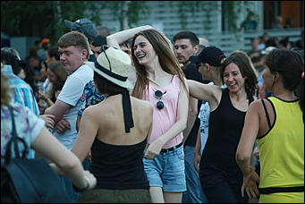 6 августа 2017 г., Барнаул. Екатерина Смолихина   "Парк рок -2017": как прошел первый масштабный барнаульский рок-фестиваль