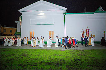 1 май 2016 г., Барнаул. Фото: Михаил Полубедов   Христос Воскресе!!! 