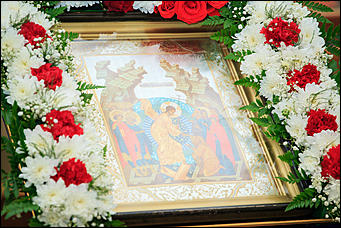 1 май 2016 г., Барнаул. Фото: Михаил Полубедов   Христос Воскресе!!! 