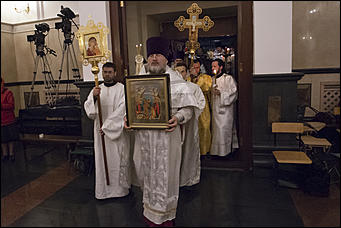 1 май 2016 г., Барнаул. Фото: Михаил Полубедов   Христос Воскресе!!! 