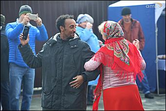 9 апреля 2018 г., Барнаул. Екатерина Смолихина   Свечи, куличи и хороводы: барнаульская Пасха в объективе Amic.ru