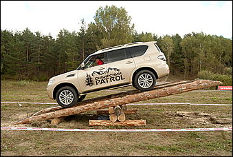 12 сентября 2010 г., Барнаул   «Сибирский PATROL» от компании «Nissan Мотор Рус» совместно с Автоцентром АНТ, официальным дилером Nissan в Барнауле 