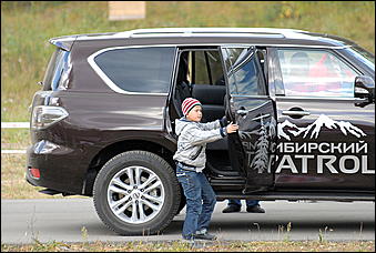 12 сентября 2010 г., Барнаул   «Сибирский PATROL» от компании «Nissan Мотор Рус» совместно с Автоцентром АНТ, официальным дилером Nissan в Барнауле 