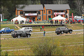 12 сентября 2010 г., Барнаул   «Сибирский PATROL» от компании «Nissan Мотор Рус» совместно с Автоцентром АНТ, официальным дилером Nissan в Барнауле 