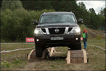 12 сентября 2010 г., Барнаул   «Сибирский PATROL» от компании «Nissan Мотор Рус» совместно с Автоцентром АНТ, официальным дилером Nissan в Барнауле 