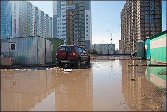 1 апрель 2016 г., Барнаул © Амител Вячеслав Мельников Наводнение на улицах Взлетная и Солнечная поляна. Фоторепортаж