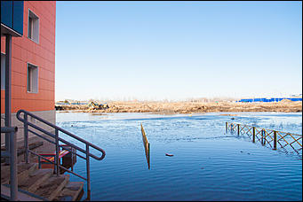 1 апрель 2016 г., Барнаул © Амител Вячеслав Мельников Наводнение на улицах Взлетная и Солнечная поляна. Фоторепортаж