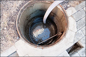 1 апрель 2016 г., Барнаул © Амител Вячеслав Мельников Наводнение на улицах Взлетная и Солнечная поляна. Фоторепортаж