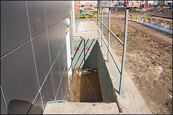 1 апрель 2016 г., Барнаул © Амител Вячеслав Мельников Наводнение на улицах Взлетная и Солнечная поляна. Фоторепортаж