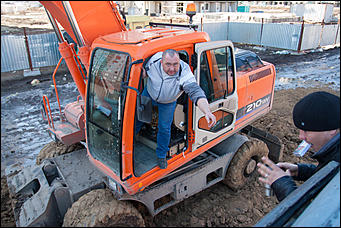 1 апрель 2016 г., Барнаул © Амител Вячеслав Мельников Наводнение на улицах Взлетная и Солнечная поляна. Фоторепортаж