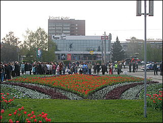 9 мая 2009 г., Барнаул   Возложение цветов к Мемориалу Славы