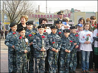 9 мая 2009 г., Барнаул   Возложение цветов к Мемориалу Славы