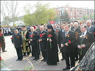 9 мая 2009 г., Барнаул   Возложение цветов к Мемориалу Славы