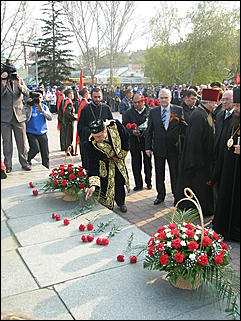 9 мая 2009 г., Барнаул   Возложение цветов к Мемориалу Славы