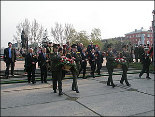 9 мая 2009 г., Барнаул   Возложение цветов к Мемориалу Славы