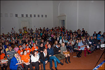 13 декабря 2015 г., Бийск   В рамках "Алтайской зимовки" прошли соревнования по спортивному пельменингу
