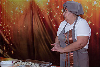 13 декабря 2015 г., Бийск   В рамках "Алтайской зимовки" прошли соревнования по спортивному пельменингу
