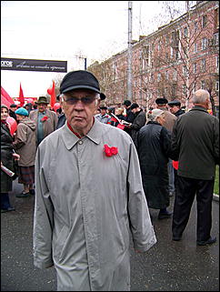 1 мая 2009 г., Барнаул   Один праздник - два митинга 