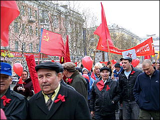 1 мая 2009 г., Барнаул   Один праздник - два митинга 