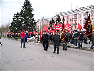 1 мая 2009 г., Барнаул   Один праздник - два митинга 