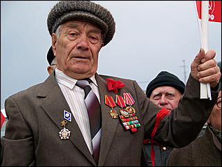 1 мая 2009 г., Барнаул   Один праздник - два митинга 