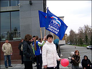 1 мая 2009 г., Барнаул   Один праздник - два митинга 