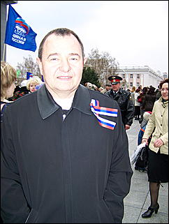 1 мая 2009 г., Барнаул   Один праздник - два митинга 