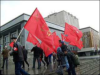 1 мая 2009 г., Барнаул   Один праздник - два митинга 