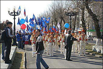 1 мая 2010 г., Барнаул   Красно-синий Первомай в Барнауле