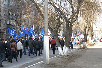 1 мая 2010 г., Барнаул   Красно-синий Первомай в Барнауле