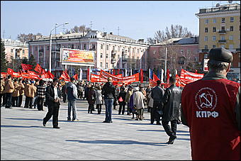 1 мая 2010 г., Барнаул   Красно-синий Первомай в Барнауле