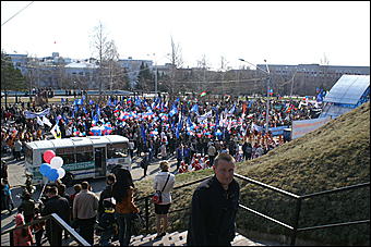 1 мая 2010 г., Барнаул   Красно-синий Первомай в Барнауле