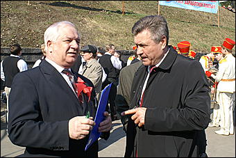 1 мая 2010 г., Барнаул   Красно-синий Первомай в Барнауле