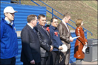 1 мая 2010 г., Барнаул   Красно-синий Первомай в Барнауле